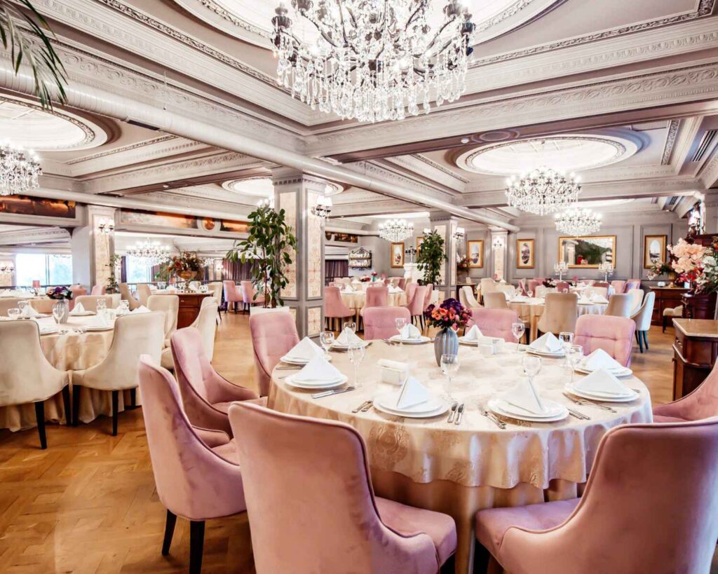 Luxury Dining 