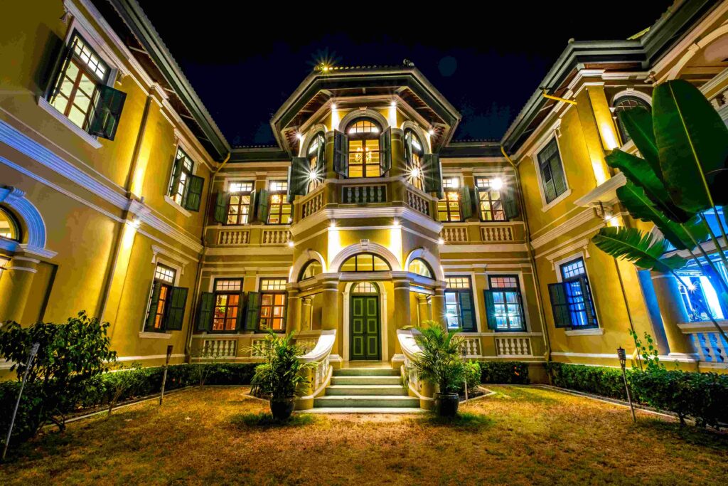 Luxury Villas